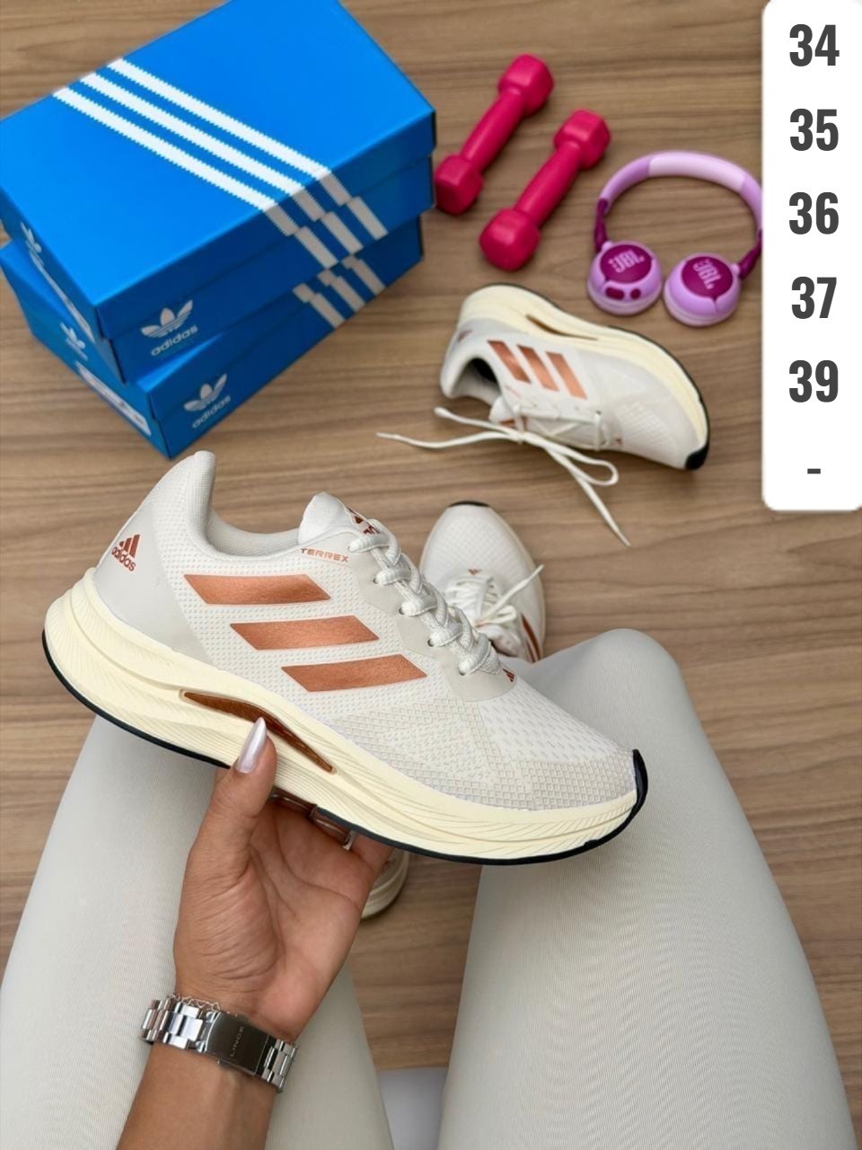Terrex Bronze na cor Off-White